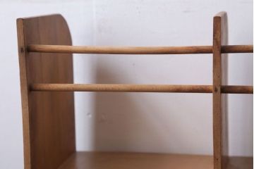 アンティーク雑貨　和製アンティーク　引き出し付き!古い木製の小さな本立て(2)