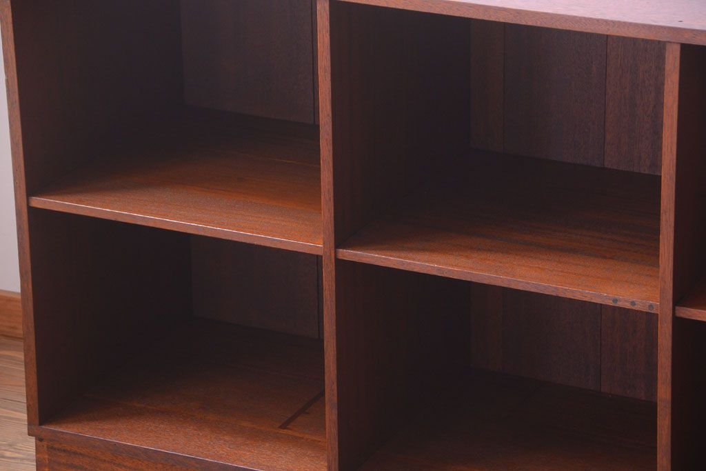 アンティーク家具　和製アンティーク　特大サイズ!古い木の重厚なアンティークマス目棚(2)