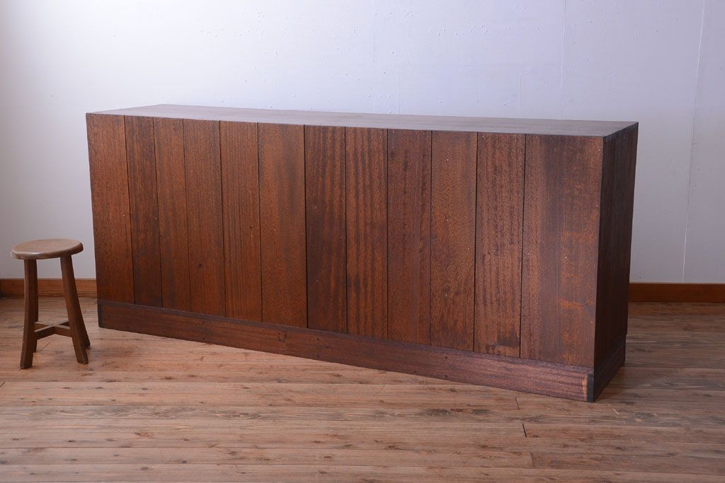 アンティーク家具　和製アンティーク　特大サイズ!古い木の重厚なアンティークマス目棚(2)