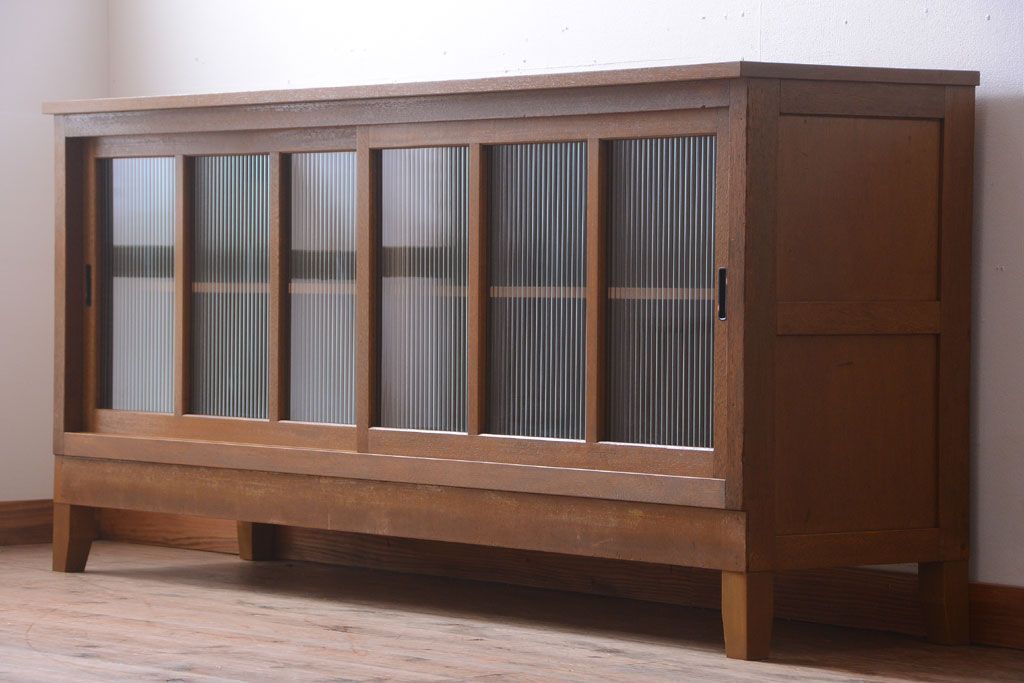 アンティーク家具　アンティーク　モールガラス入り!古い木の脚付きサイドボード(1)