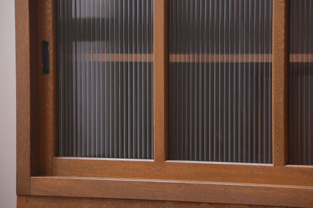 アンティーク家具　アンティーク　モールガラス入り!古い木の脚付きサイドボード(1)