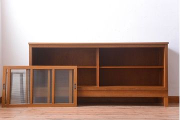 アンティーク家具　アンティーク　モールガラス入り!古い木の脚付きサイドボード(2)