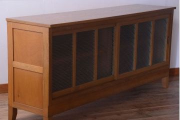 アンティーク家具　アンティーク　モールガラス入り!古い木の脚付きサイドボード(2)