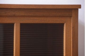 アンティーク家具　アンティーク　モールガラス入り!古い木の脚付きサイドボード(2)