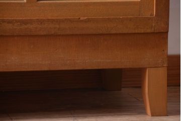 アンティーク家具　アンティーク　モールガラス入り!古い木の脚付きサイドボード(2)