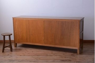 アンティーク家具　アンティーク　モールガラス入り!古い木の脚付きサイドボード(2)