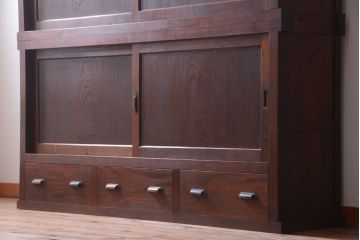 アンティーク家具　六尺　古民具・骨董　桜・欅材製!シンプルで上品なアンティーク水屋箪笥収納棚