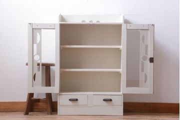 アンティーク家具　アンティークペイント　モダンなデザインの本箱(ブックケース)