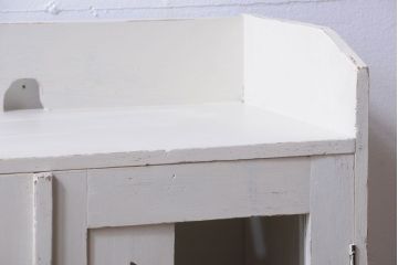 アンティーク家具　アンティークペイント　モダンなデザインの本箱(ブックケース)