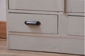 アンティーク家具　アンティークペイント　モダンなデザインの本箱(ブックケース)