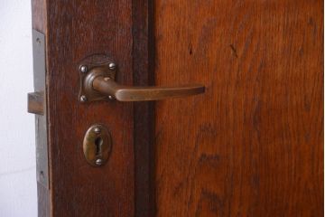 和製アンティーク　ダイヤガラス入り!レトロな木製ドア(2)