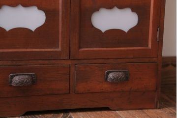 アンティーク家具　和製アンティーク　当時物色ガラス入り!小ぶりな古い木製本箱(ブックケース)