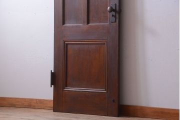 アンティーク　古い木のシンプルで上質なドア(2)