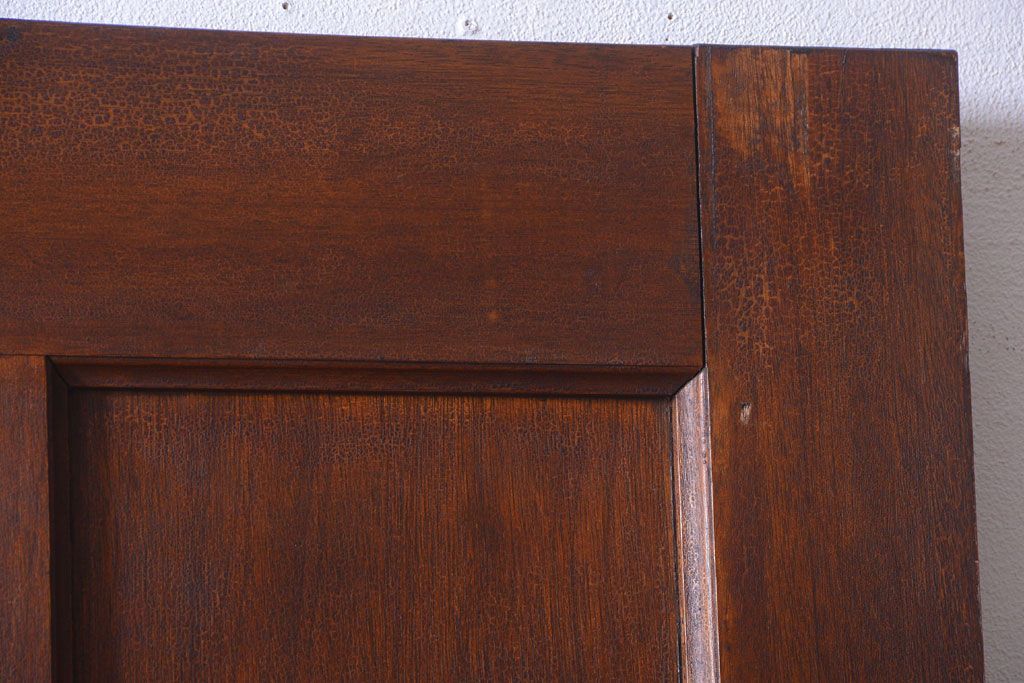 アンティーク　古い木のシンプルで上質なドア(2)