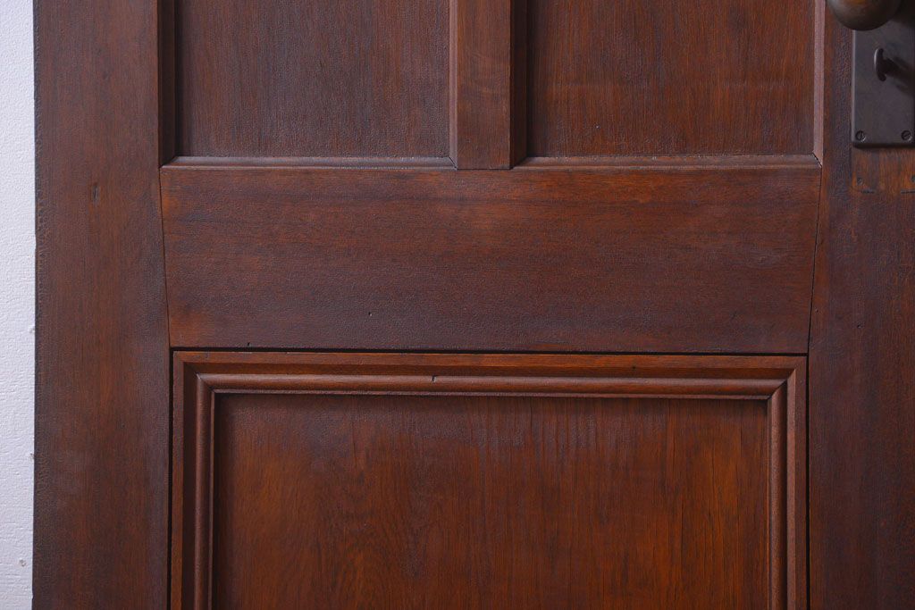 アンティーク　古い木のシンプルで上質なドア(2)