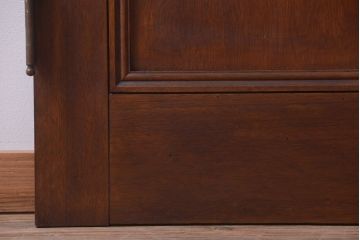 アンティーク　古い木のシンプルで上質なドア(2)