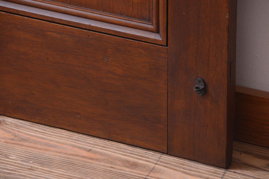 アンティーク　古い木のシンプルで上質なドア(2)