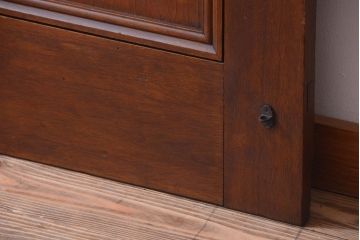 アンティーク　古い木のシンプルで上質なドア(2)