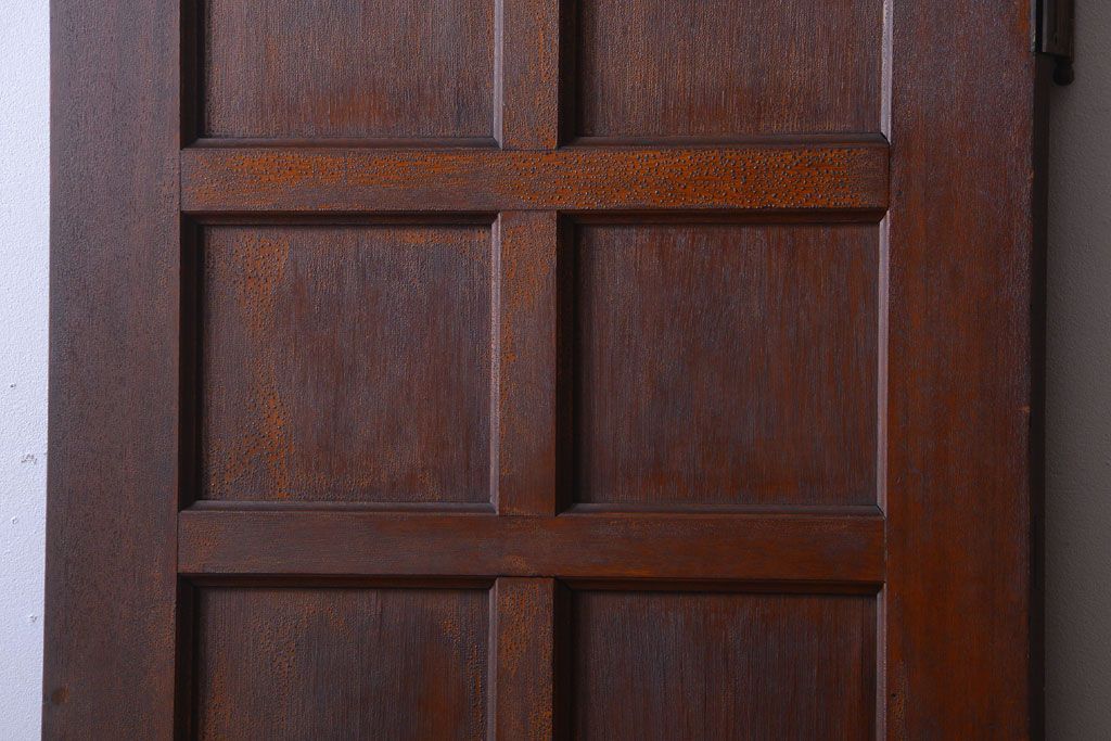 アンティーク　古い木のシンプルで上質なドア(2)