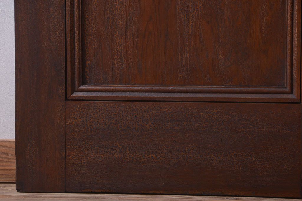 アンティーク　古い木のシンプルで上質なドア(2)