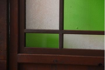 アンティーク　色ガラス入り!モダンなガラス帯戸2枚セット