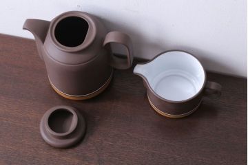 イギリスビンテージ HORNSEA(ホーンジー)　Contour(コントウァ)シリーズ　ポット、ミルク入れ2点セット