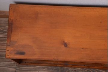 アンティーク家具　アンティーク　小ぶりでシンプルなローボード