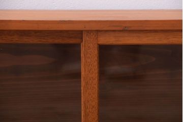 アンティーク家具　アンティーク　小ぶりでシンプルなローボード