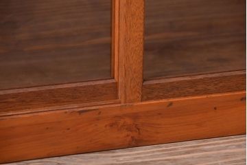 アンティーク家具　アンティーク　小ぶりでシンプルなローボード