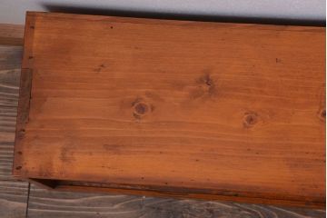 アンティーク家具　アンティーク　小ぶりでシンプルなローボード(テレビボード)(2)