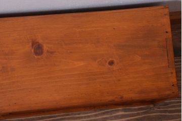 アンティーク家具　アンティーク　小ぶりでシンプルなローボード(テレビボード)(2)