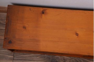 アンティーク家具　アンティーク　小ぶりでシンプルなローボード(テレビボード)(3)