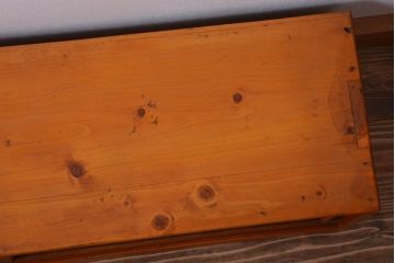 アンティーク家具　アンティーク　小ぶりでシンプルなローボード(テレビボード)(3)