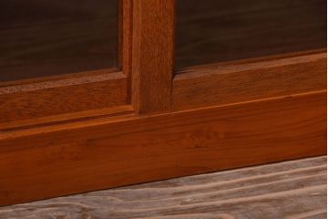 アンティーク家具　アンティーク　小ぶりでシンプルなローボード(テレビボード)(3)