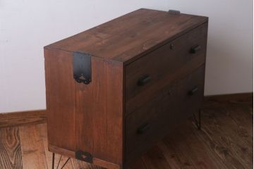 アンティーク家具　和製アンティーク　鉄脚付き!シンプルな桐箪笥ローボード(1、桐たんす)