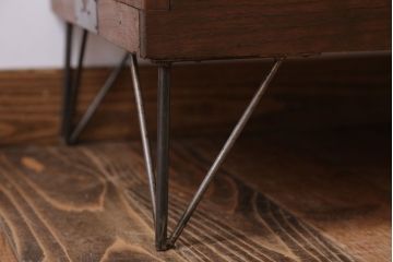 アンティーク家具　和製アンティーク　鉄脚付き!シンプルな桐箪笥ローボード(1、桐たんす)