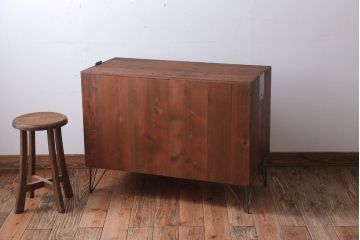 アンティーク家具　和製アンティーク　鉄脚付き!シンプルな桐箪笥ローボード(1、桐たんす)