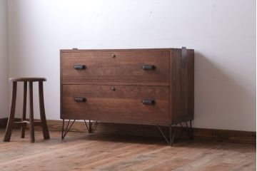 アンティーク家具　和製アンティーク　鉄脚付き!シンプルな桐箪笥ローボード(2)