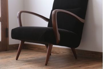 アンティーク家具　アンティーク　シンプルな1人掛けアームソファ(1)