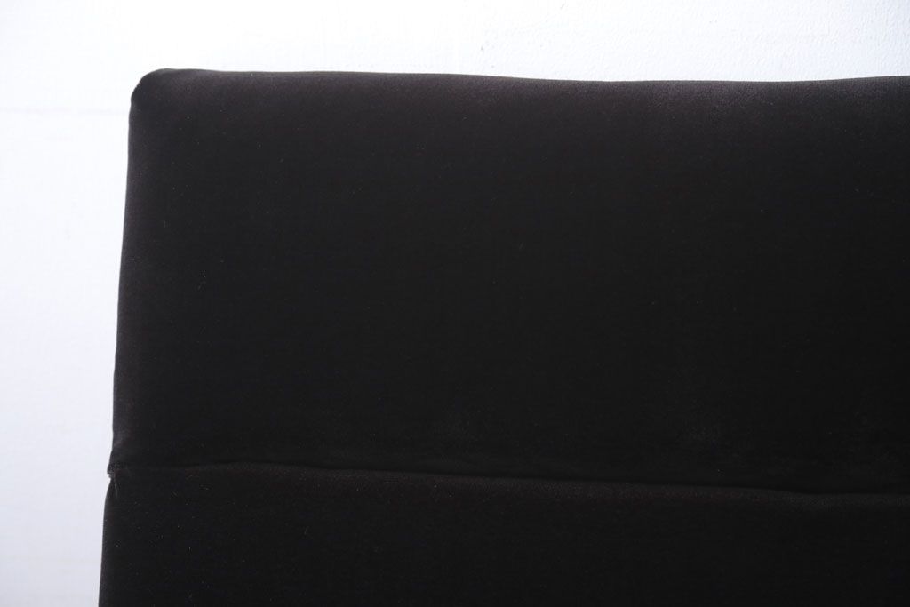 アンティーク家具　アンティーク　シンプルな1人掛けアームソファ(1)