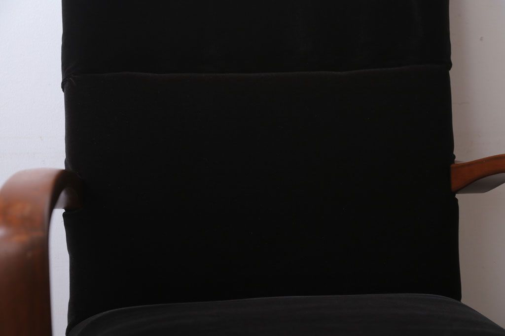 アンティーク家具　アンティーク　シンプルな1人掛けアームソファ(1)