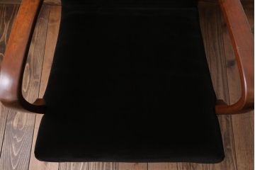 アンティーク家具　アンティーク　シンプルな1人掛けアームソファ(1)