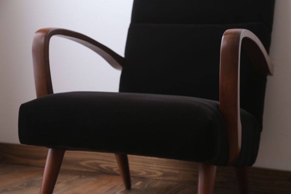 アンティーク家具　アンティーク　シンプルな1人掛けアームソファ(1)