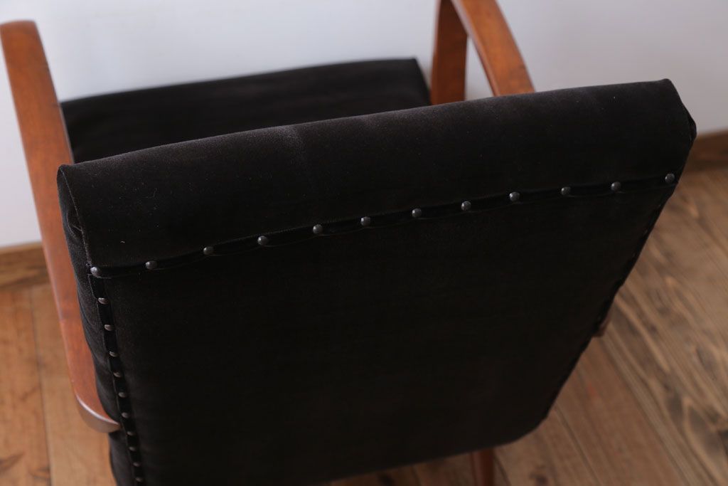 アンティーク家具　アンティーク　シンプルな1人掛けアームソファ(1)