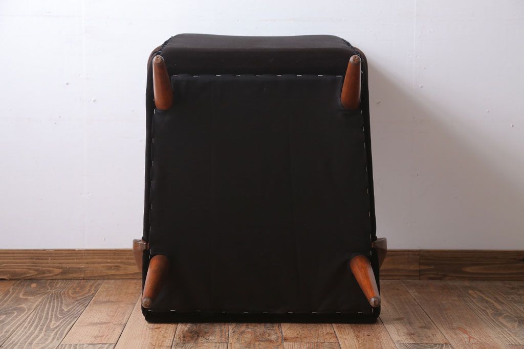 アンティーク家具　アンティーク　シンプルな1人掛けアームソファ(2)