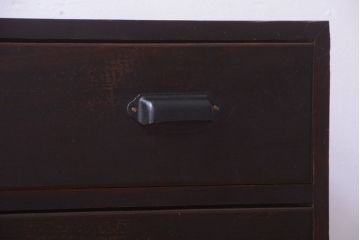 アンティーク家具　和製アンティーク　前面栗材の鉄脚付き時代箪笥ローボード(2)