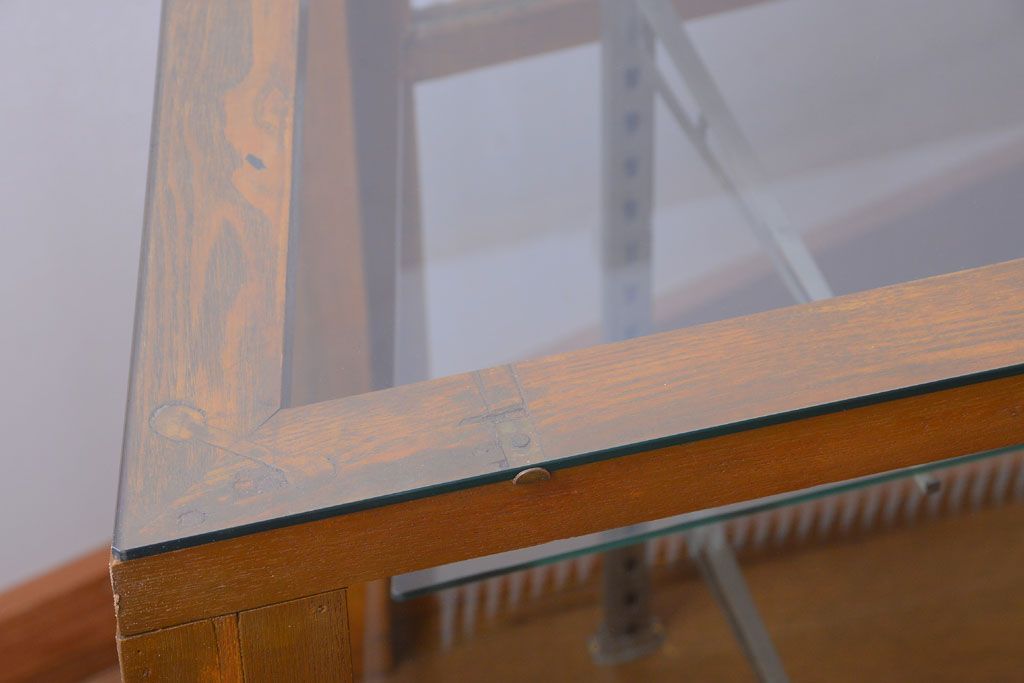 アンティーク家具　和製アンティーク　特大サイズ!モールガラス入りの珍しい曲げガラスショーケース