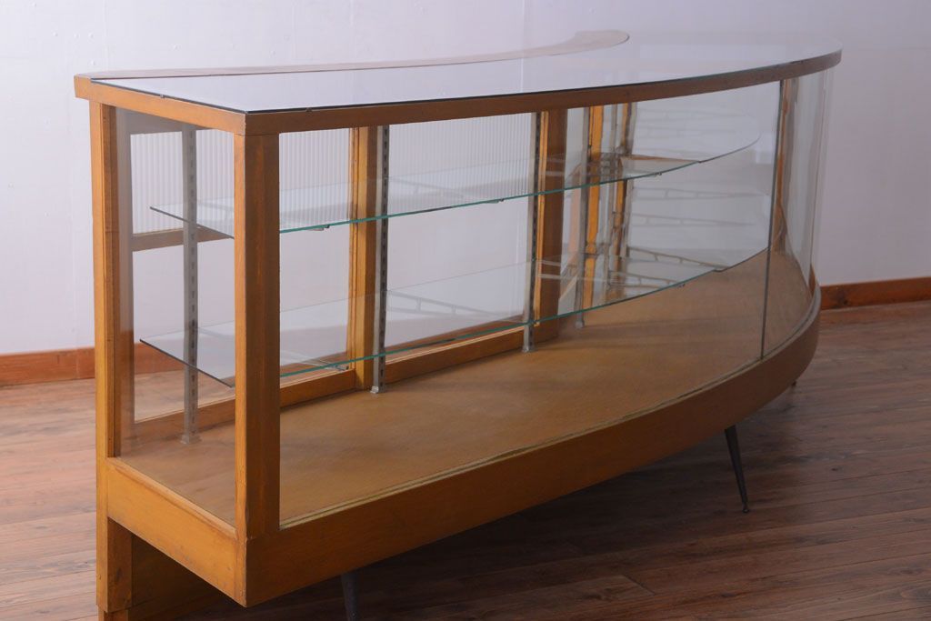 アンティーク家具　和製アンティーク　特大サイズ!モールガラス入りの珍しい曲げガラスショーケース