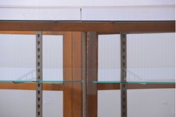 アンティーク家具　和製アンティーク　特大サイズ!モールガラス入りの珍しい曲げガラスショーケース