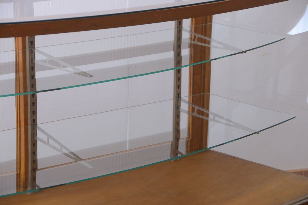 アンティーク家具　和製アンティーク　特大サイズ!モールガラス入りの珍しい曲げガラスショーケース